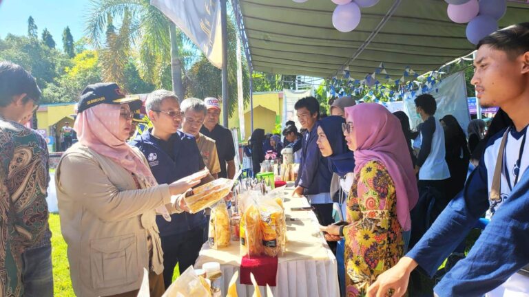 Wabup Sumbawa Hadiri Expo Kampus Merdeka UTS